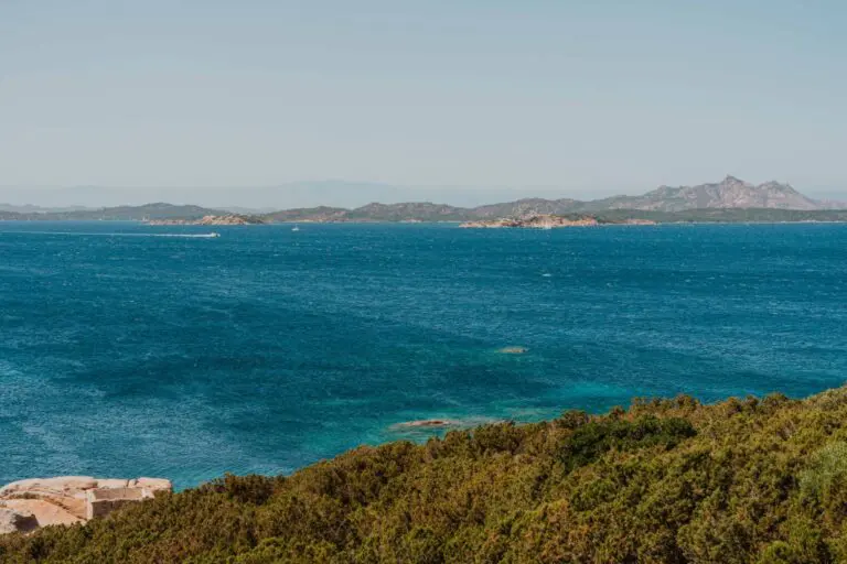 Vue sur la mer en Sardaigne
