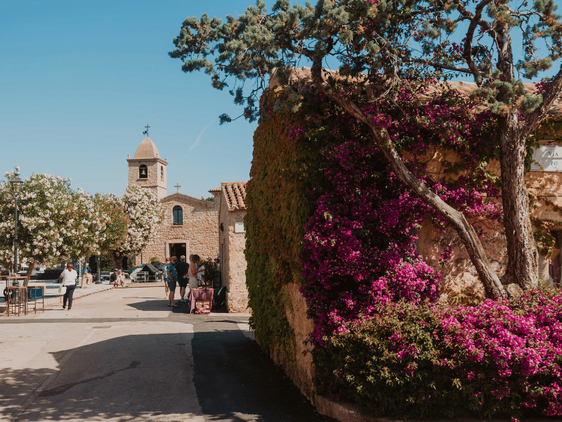 San Pantaleo, petit village en Sardaigne