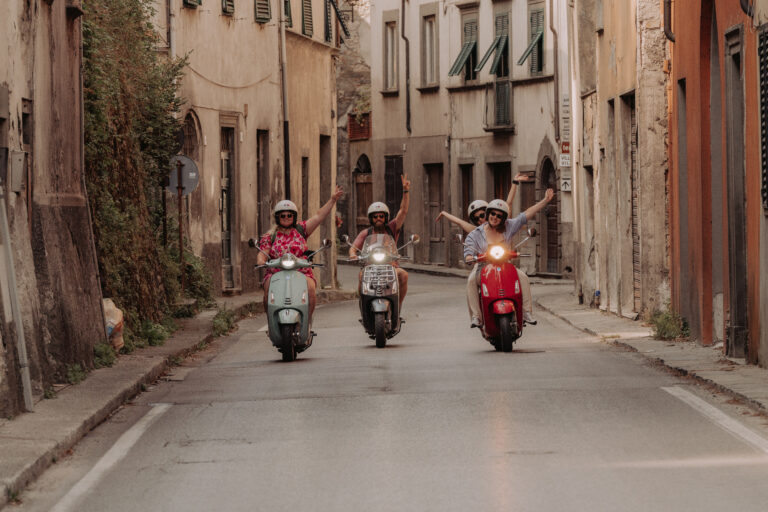 Vespa en Toscane