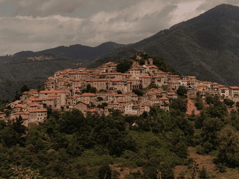 vue de la ville de Toscane